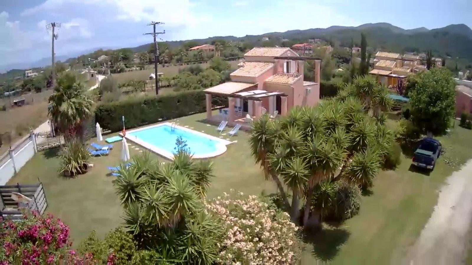 Almiros Beach Villa Filia מראה חיצוני תמונה