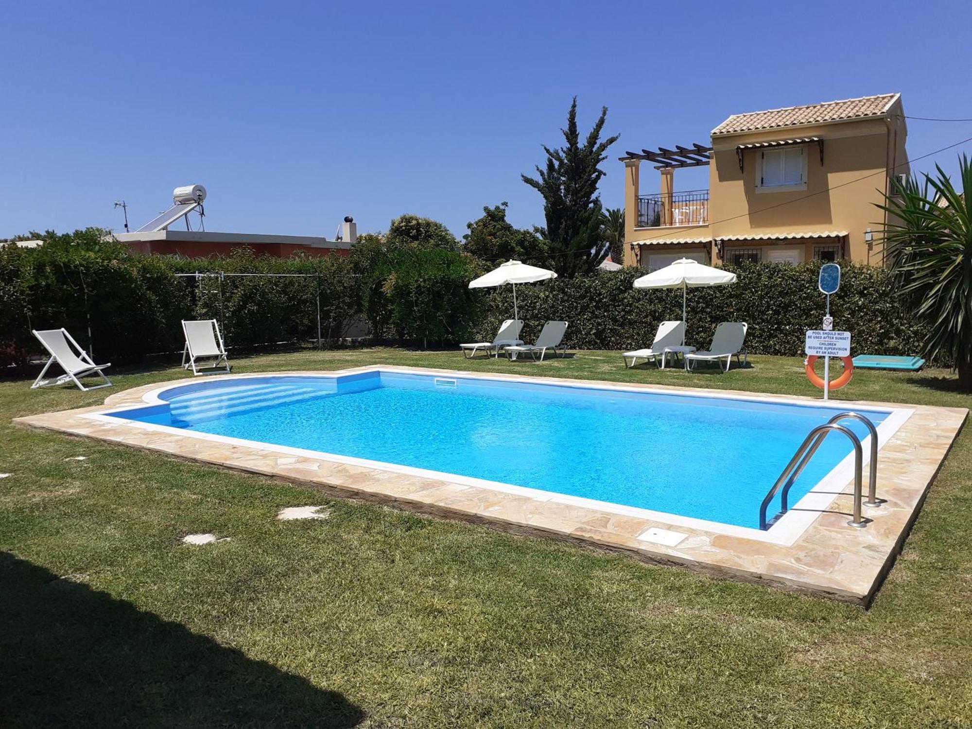Almiros Beach Villa Filia מראה חיצוני תמונה