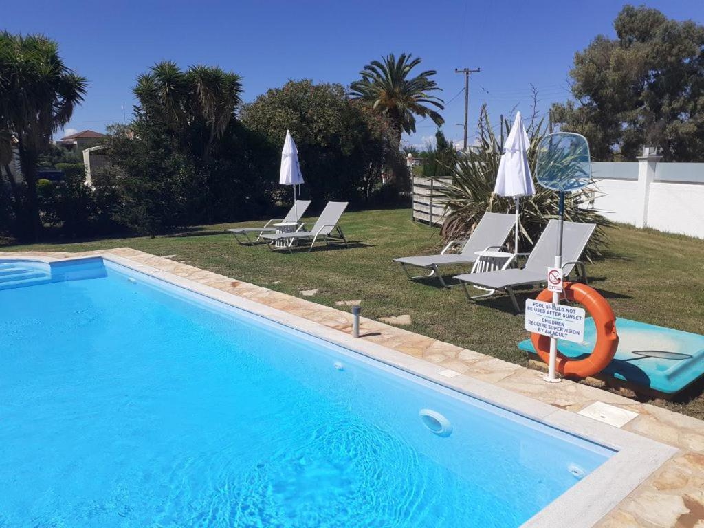 Almiros Beach Villa Filia מראה חיצוני תמונה