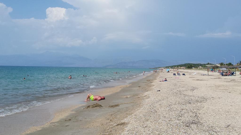 Almiros Beach Villa Filia מראה חיצוני תמונה