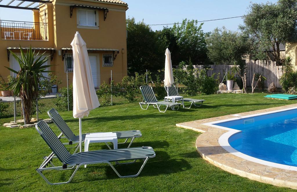 Almiros Beach Villa Filia מראה חיצוני תמונה